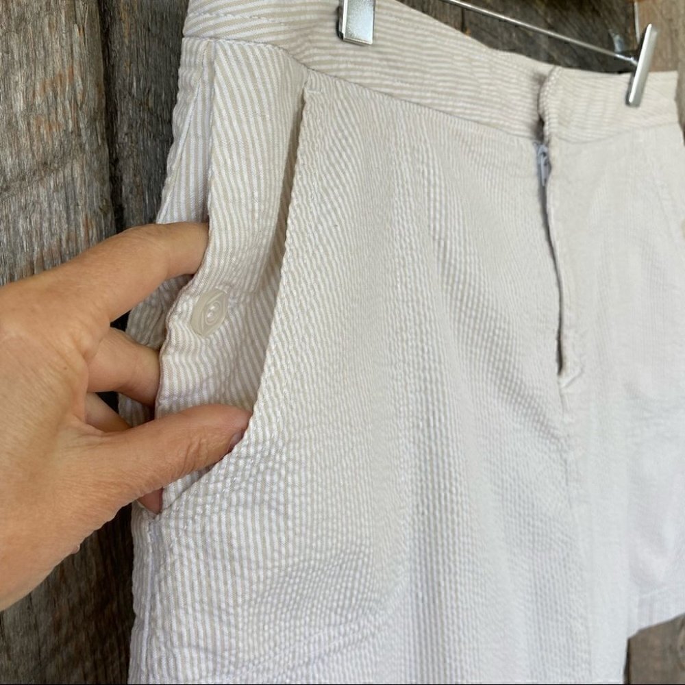 Dockers skort in 💯 cotton seersucker  fabric